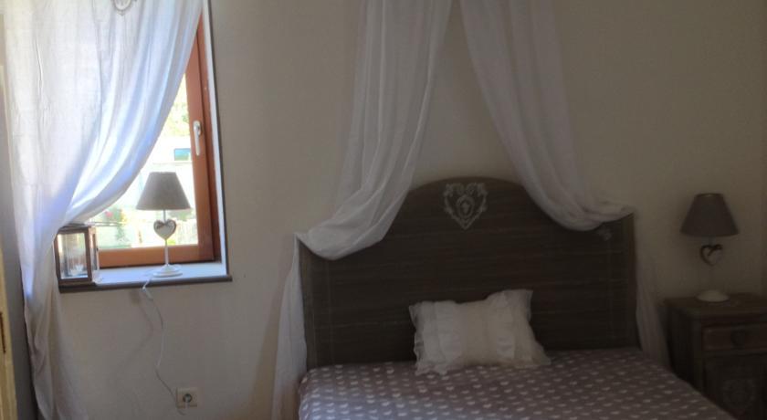 Gite Des 3 Chateaux Ribeauvillé Zimmer foto