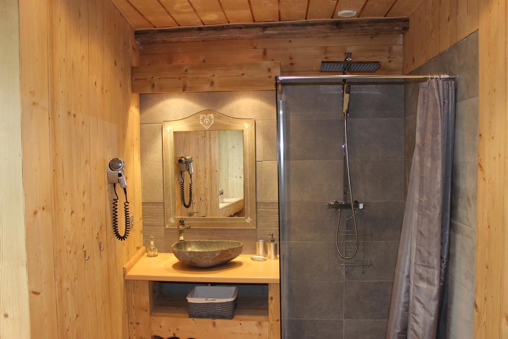 Gite Des 3 Chateaux Ribeauvillé Zimmer foto