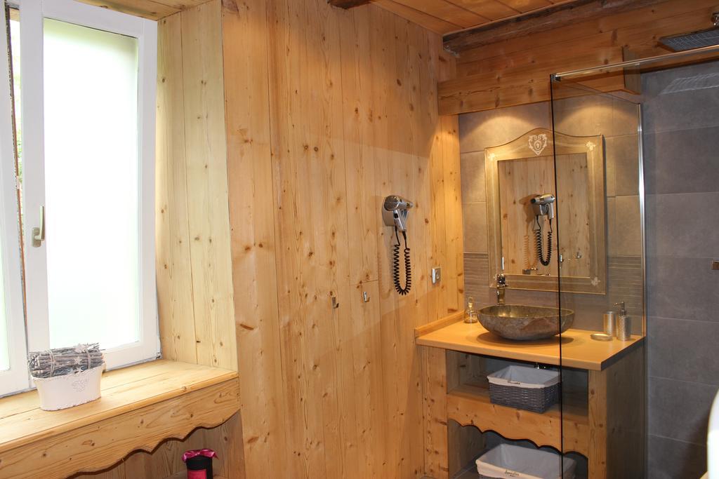 Gite Des 3 Chateaux Ribeauvillé Zimmer foto